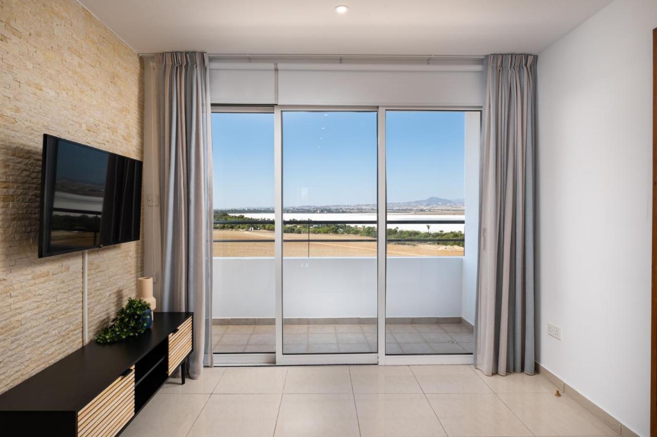 Apartamento The Saline Views Makenzy Lárnaca Exterior foto